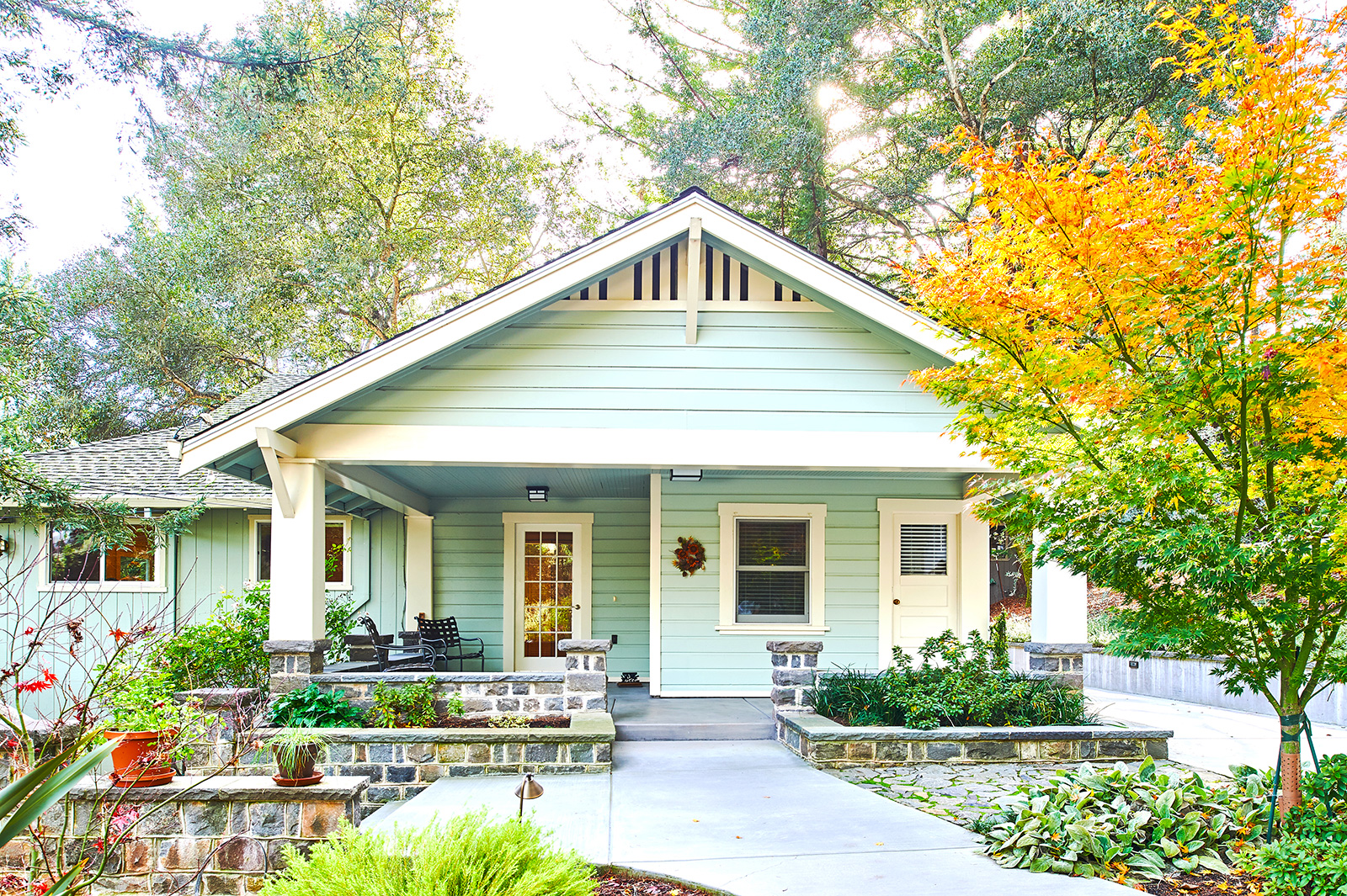 2103 Manzanita Ave-front of home exterior