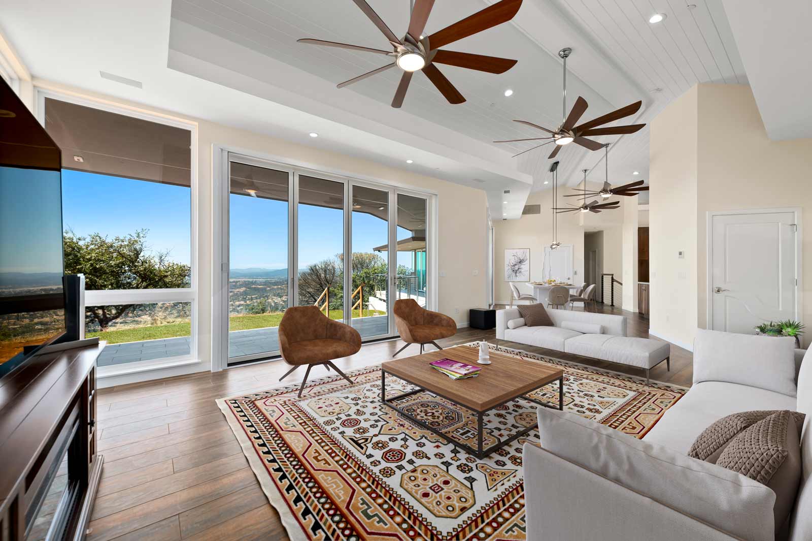 Sonoma County home builder foothill ranch living room